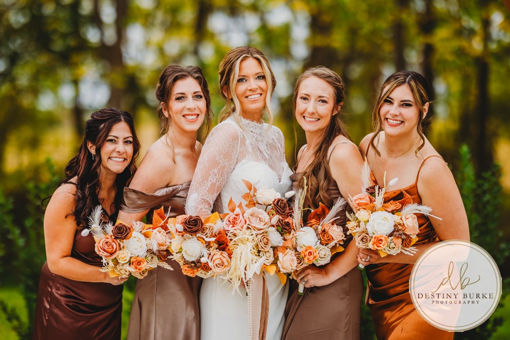 best wedding photographer near rochester ny avon wells estate wedding barn fall inspo